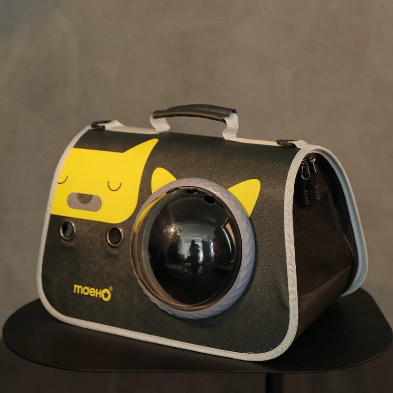Belinana outdoor portable pet travel bag with a clear dome and playful cat design for pet owners