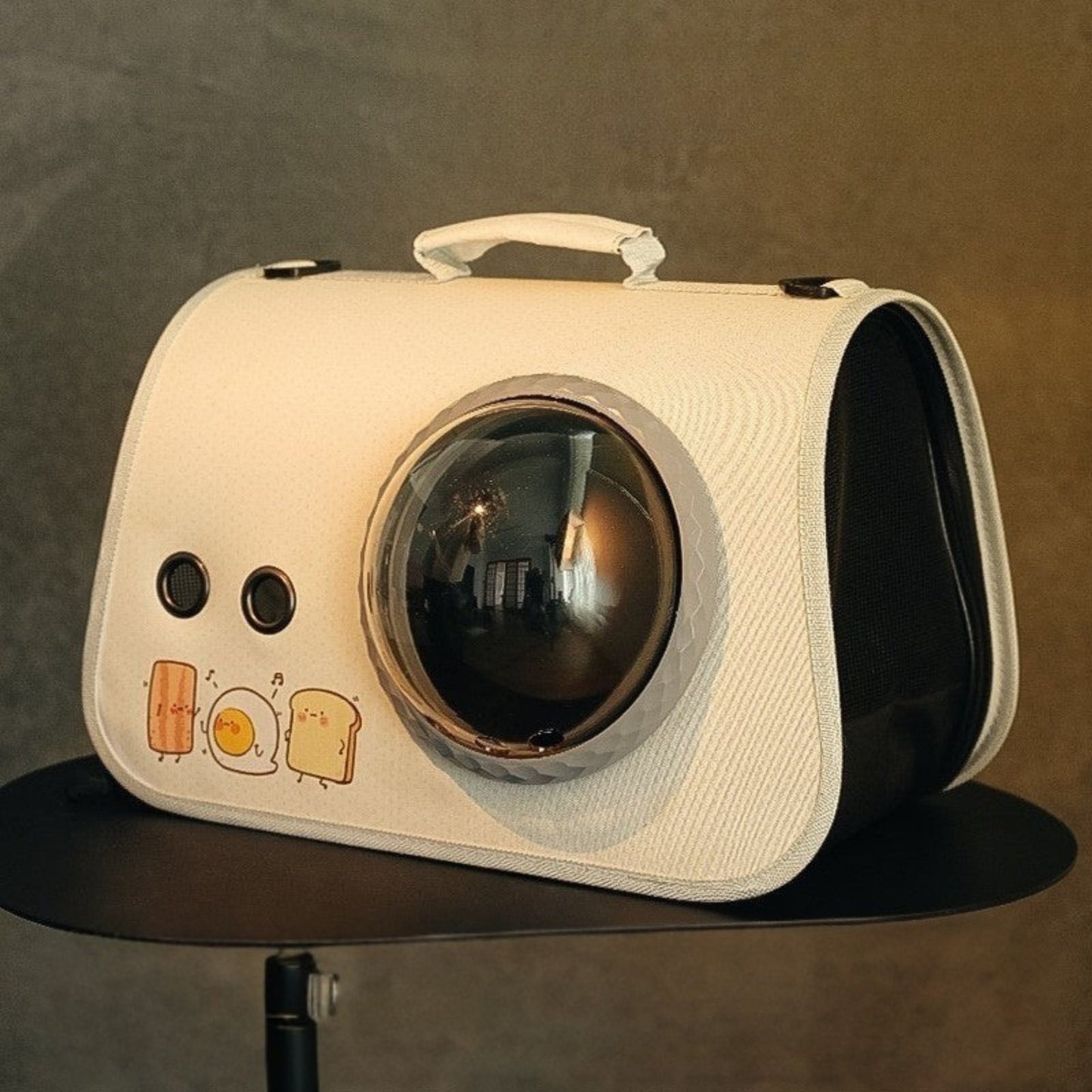 Belinana outdoor portable pet travel bag with a unique design and spacious compartment for pets